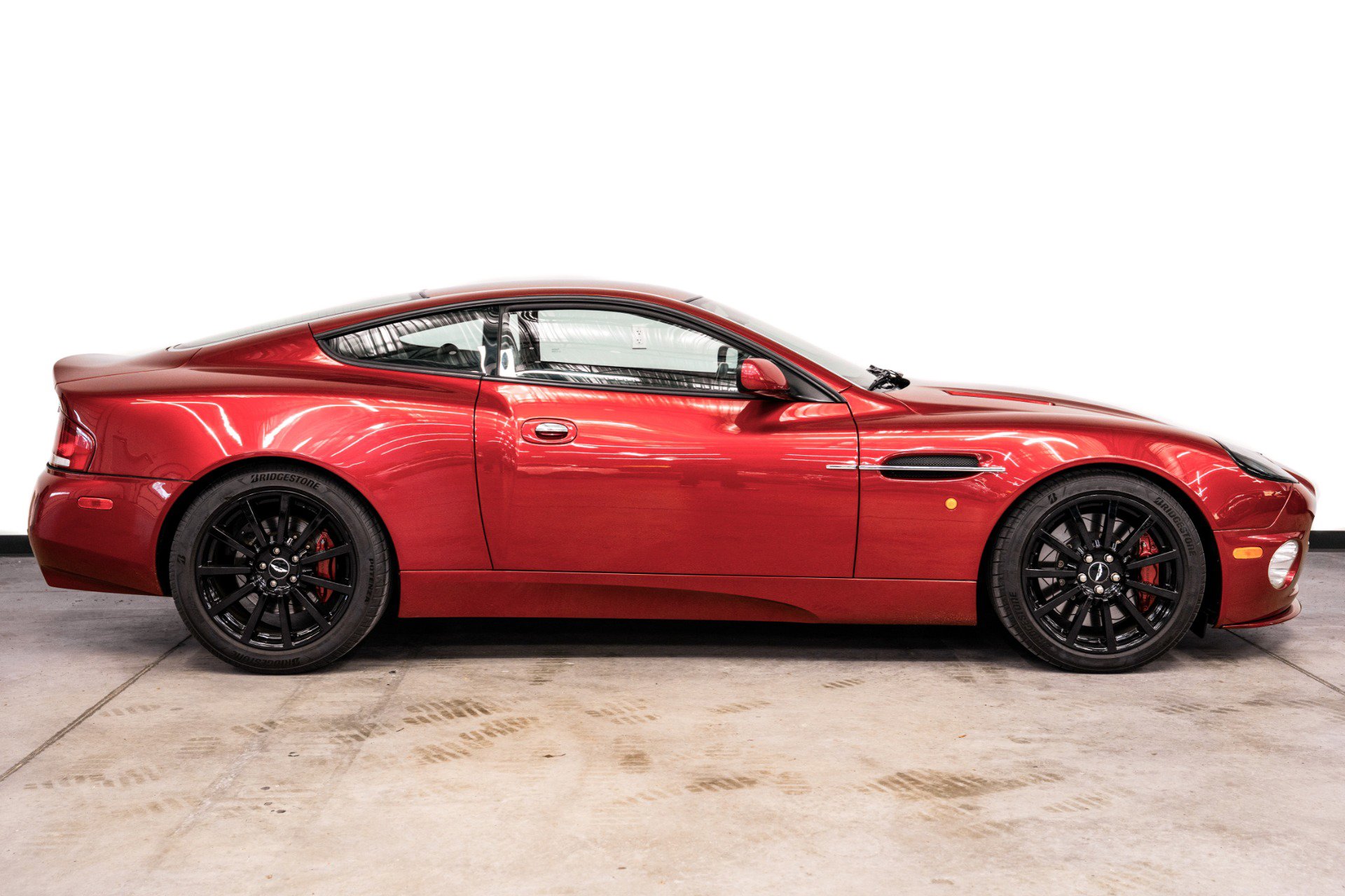 Used 2005 Aston Martin Vanquish S RWD image 38