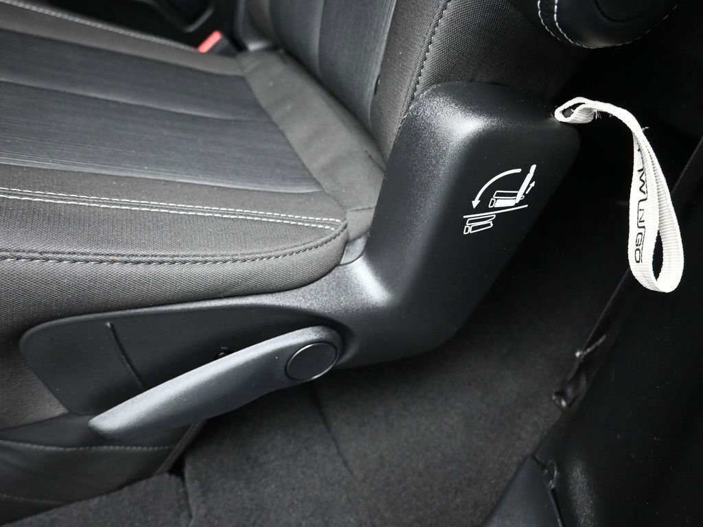 Used 2024 Chrysler Pacifica Touring image 36