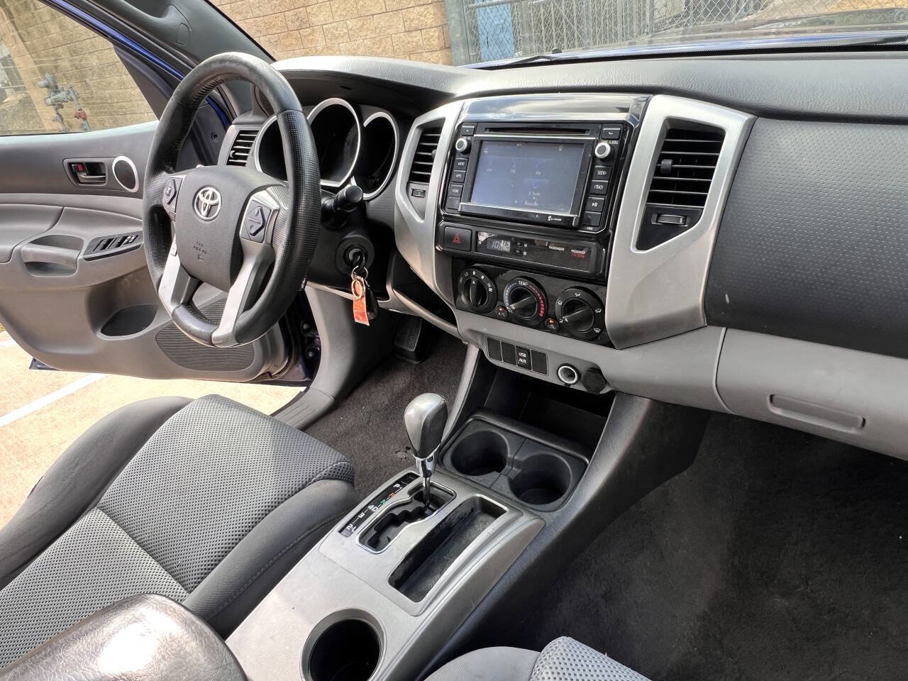 Used 2014 Toyota Tacoma PreRunner w/ TRD Sport Package image 23