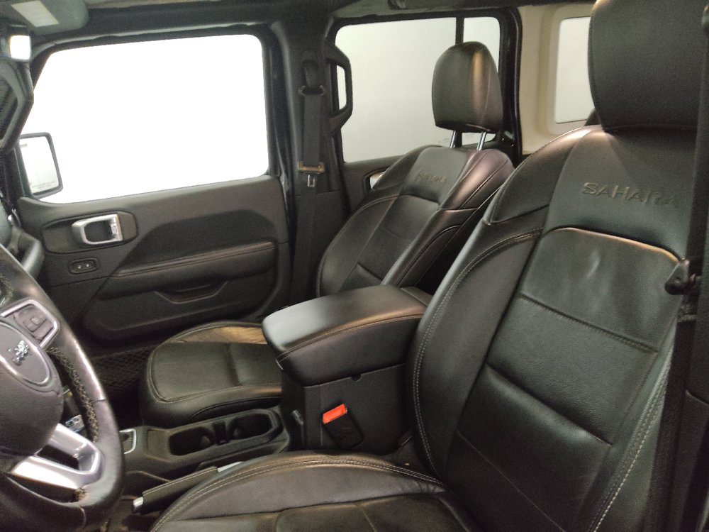 Used 2019 Jeep Wrangler Unlimited Sahara AWD/4WD image 17