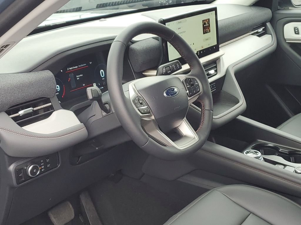 New 2026 Ford Explorer Active AWD/4WD image 9