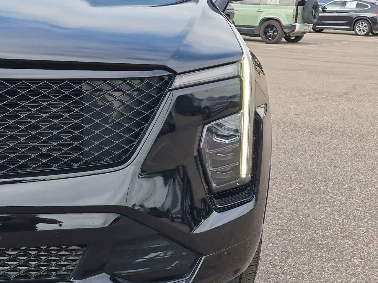 Used 2024 Cadillac XT4 Sport w/ Cold Weather Package AWD/4WD image 10