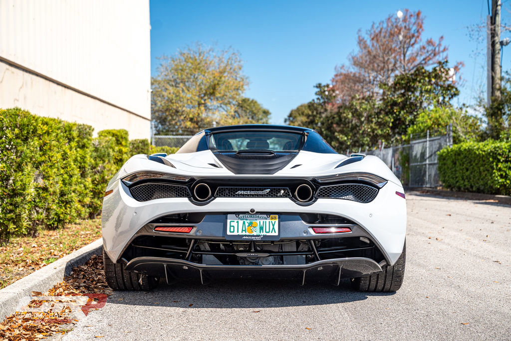 Used 2022 McLaren 720S Spider image 4