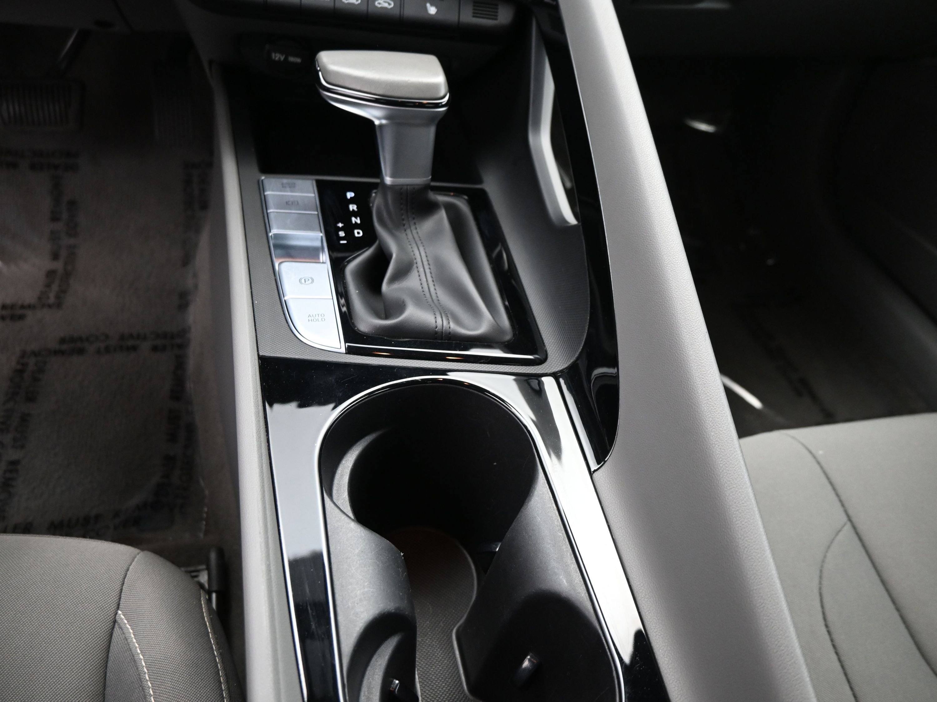 Used 2025 Hyundai Elantra SEL image 19