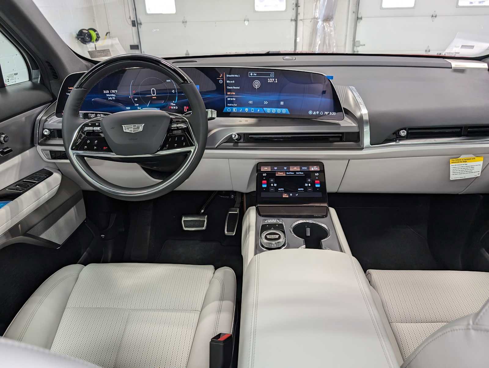 New 2026 Cadillac Vistiq Luxury image 16