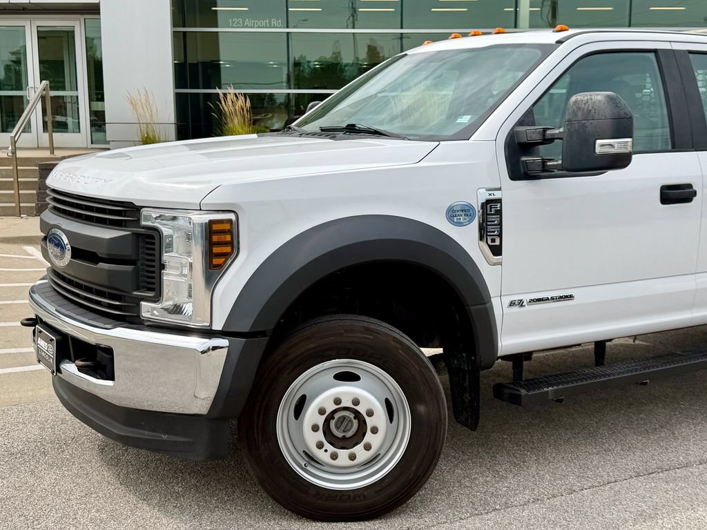 Certified 2019 Ford F550 4x4 Crew Cab Super Duty image 2