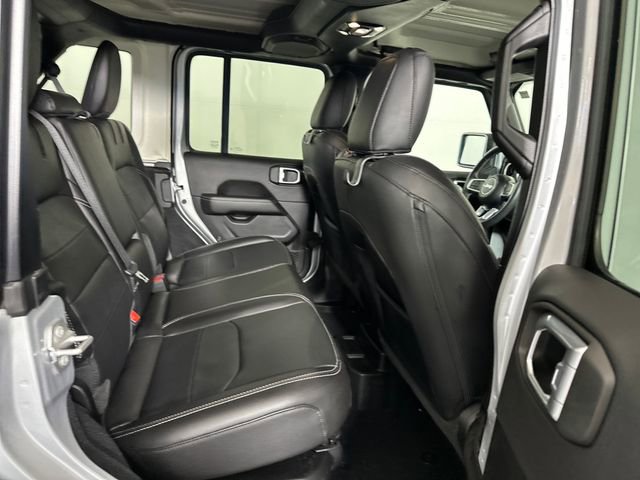 Used 2023 Jeep Wrangler Unlimited Sahara w/ Cold Weather Group AWD/4WD image 27