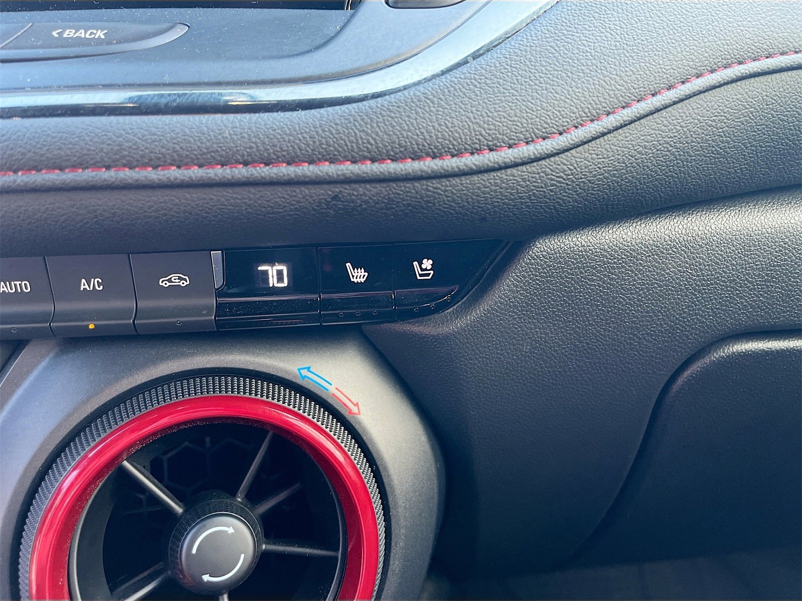 Used 2024 Chevrolet Blazer RS w/ Enhanced Convenience Package image 33