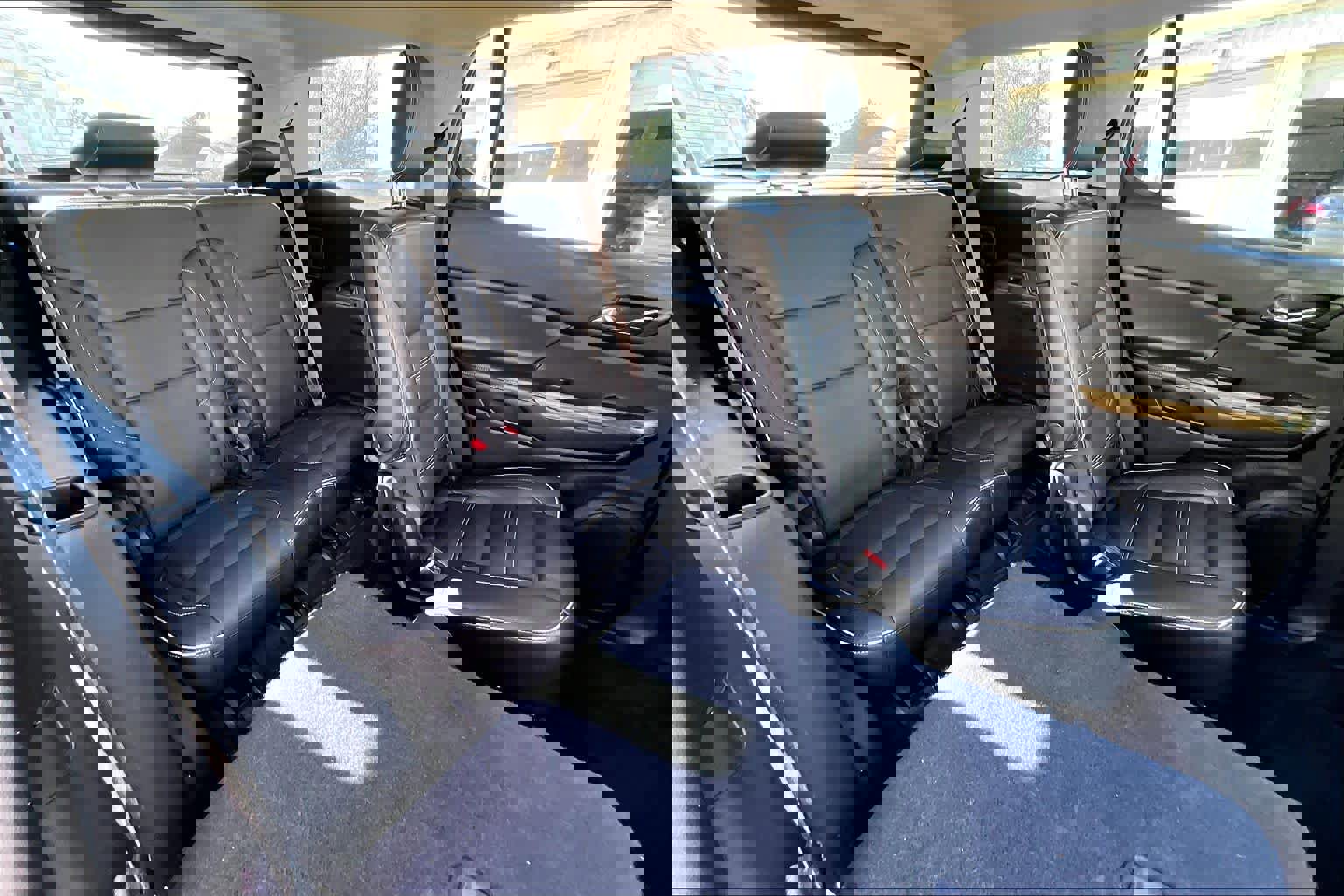 Used 2019 GMC Acadia Denali image 19