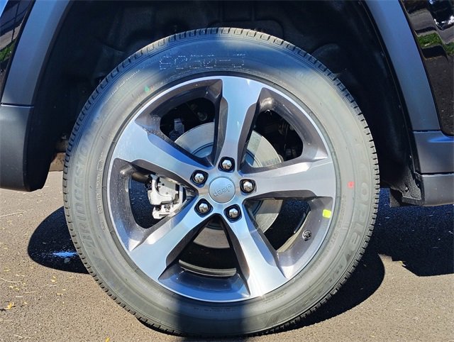 New 2025 Jeep Grand Cherokee Limited image 6