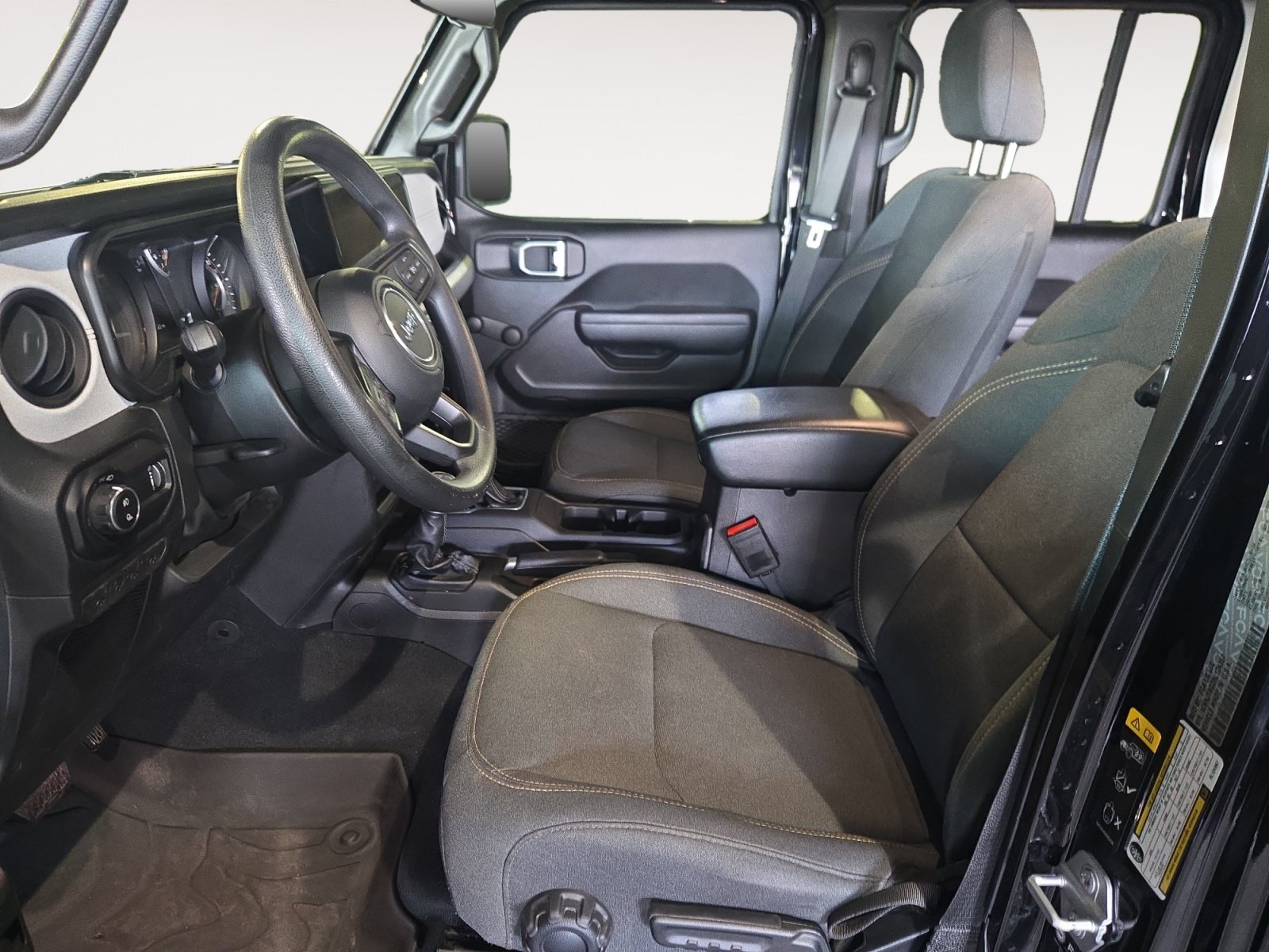 Used 2024 Jeep Gladiator Sport AWD/4WD image 22