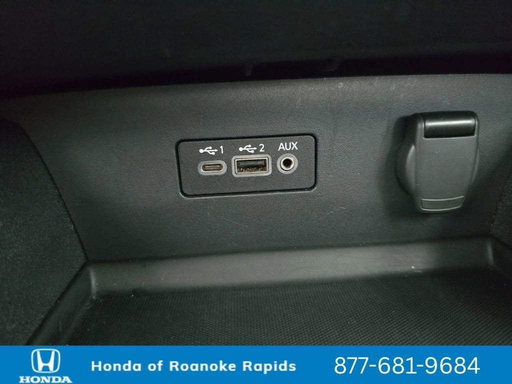 Used 2025 Nissan Altima 2.5 SV FWD image 25