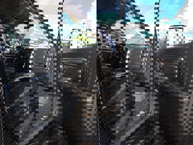 Used 2018 RAM 2500 Big Horn w/ Sport Appearance Group image 12