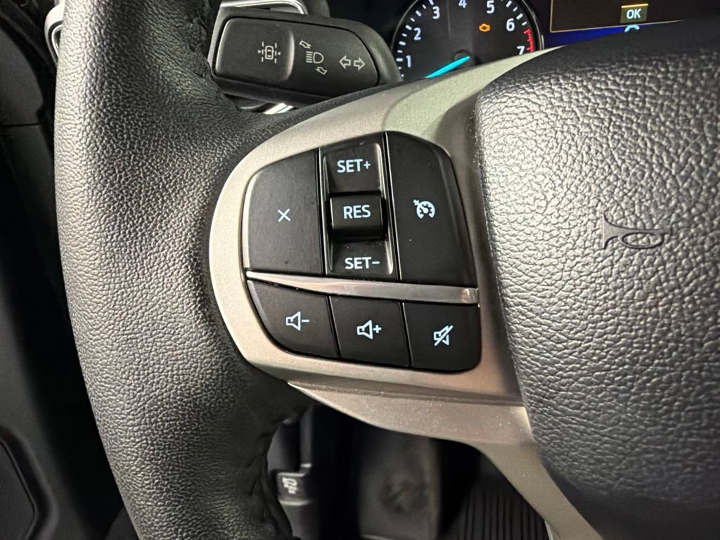 Certified 2024 Ford Explorer XLT w/ Equipment Group 202A AWD/4WD image 18