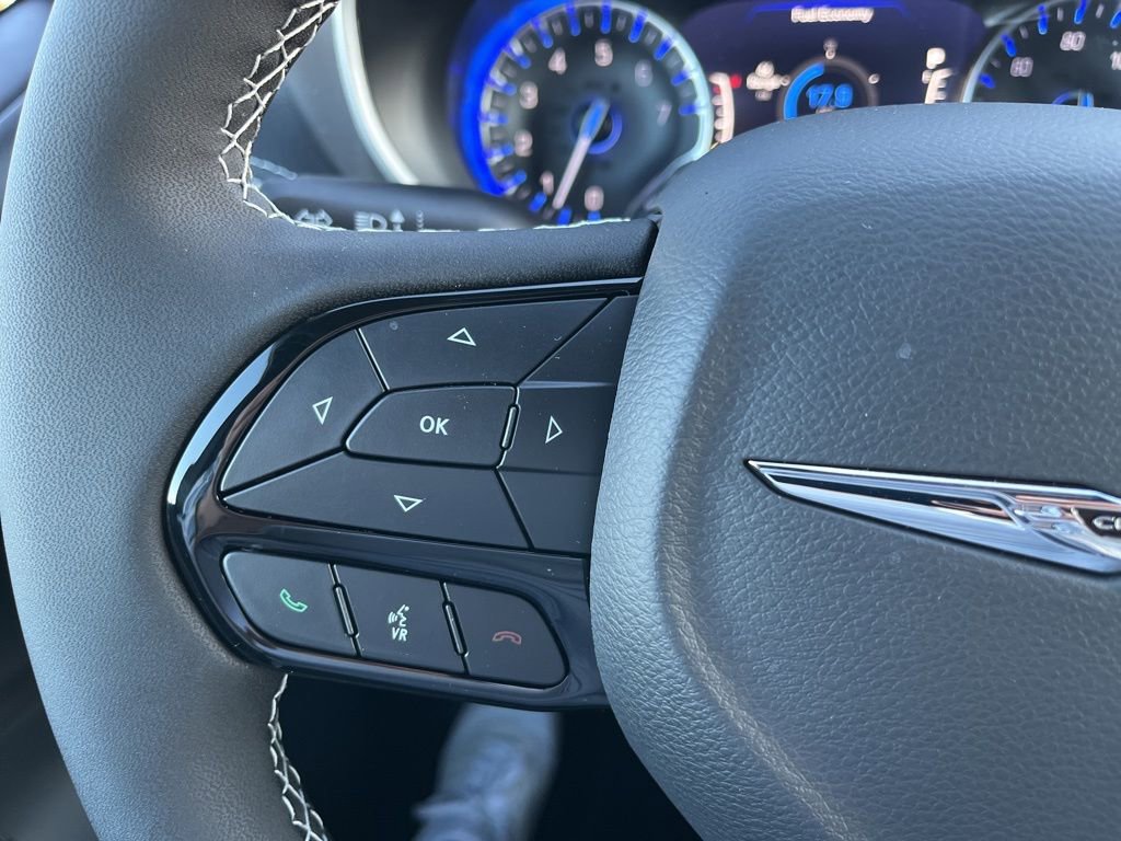 New 2026 Chrysler Pacifica Select w/ S Appearance Package image 14