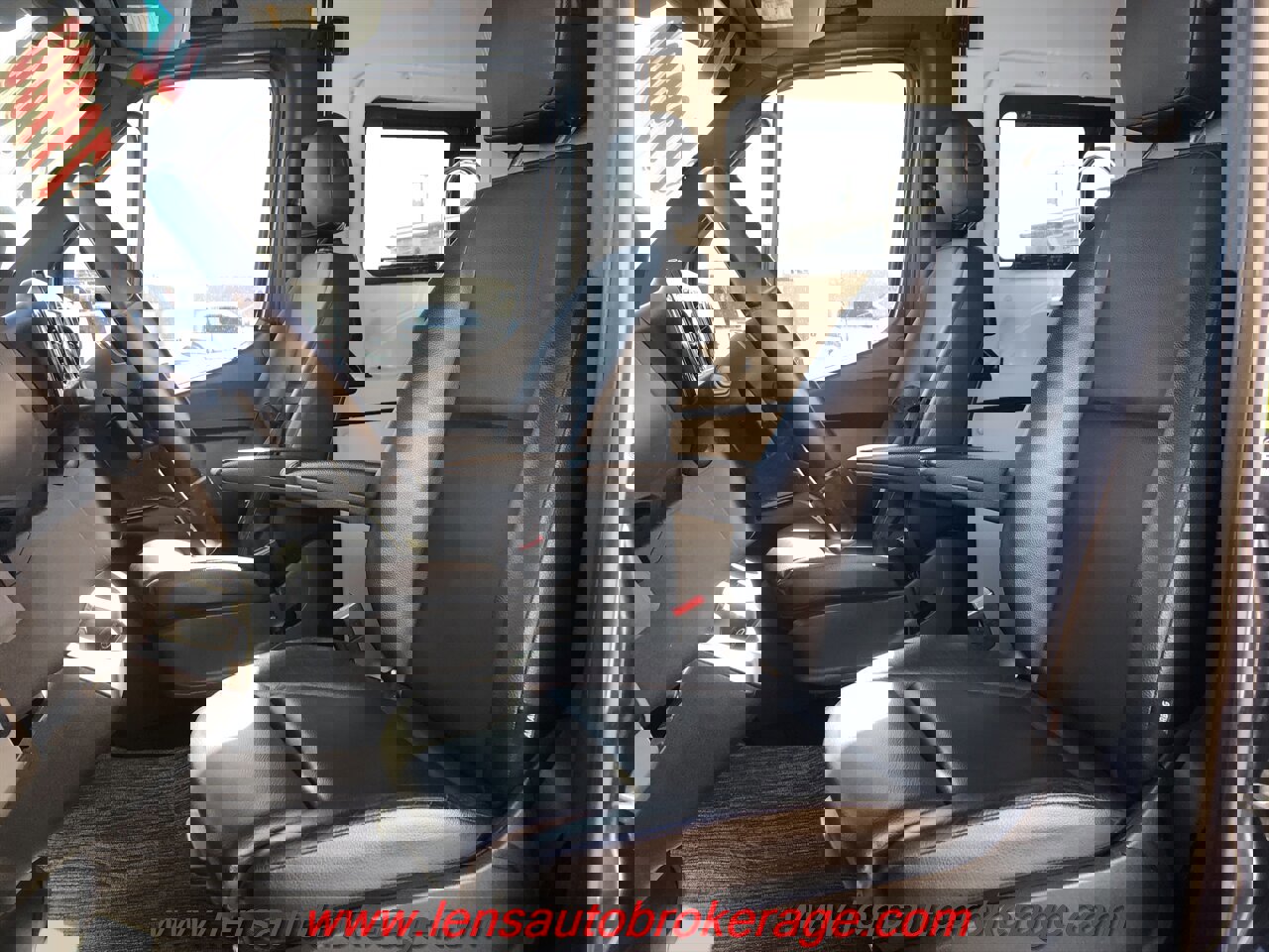 Used 2020 Mercedes-Benz Sprinter 2500 image 12