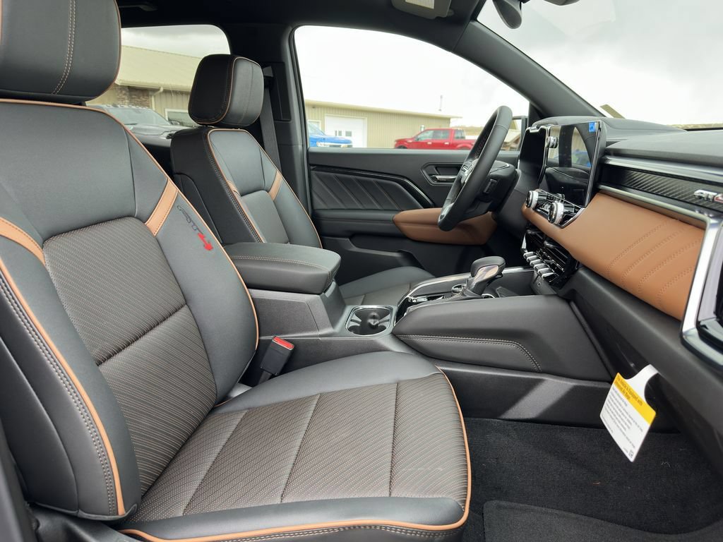 New 2026 GMC Canyon AT4 w/ AT4 Premium Package AWD/4WD image 26