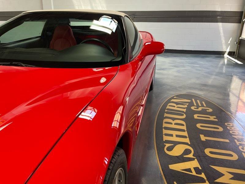 Used 2001 Chevrolet Corvette Convertible RWD image 3
