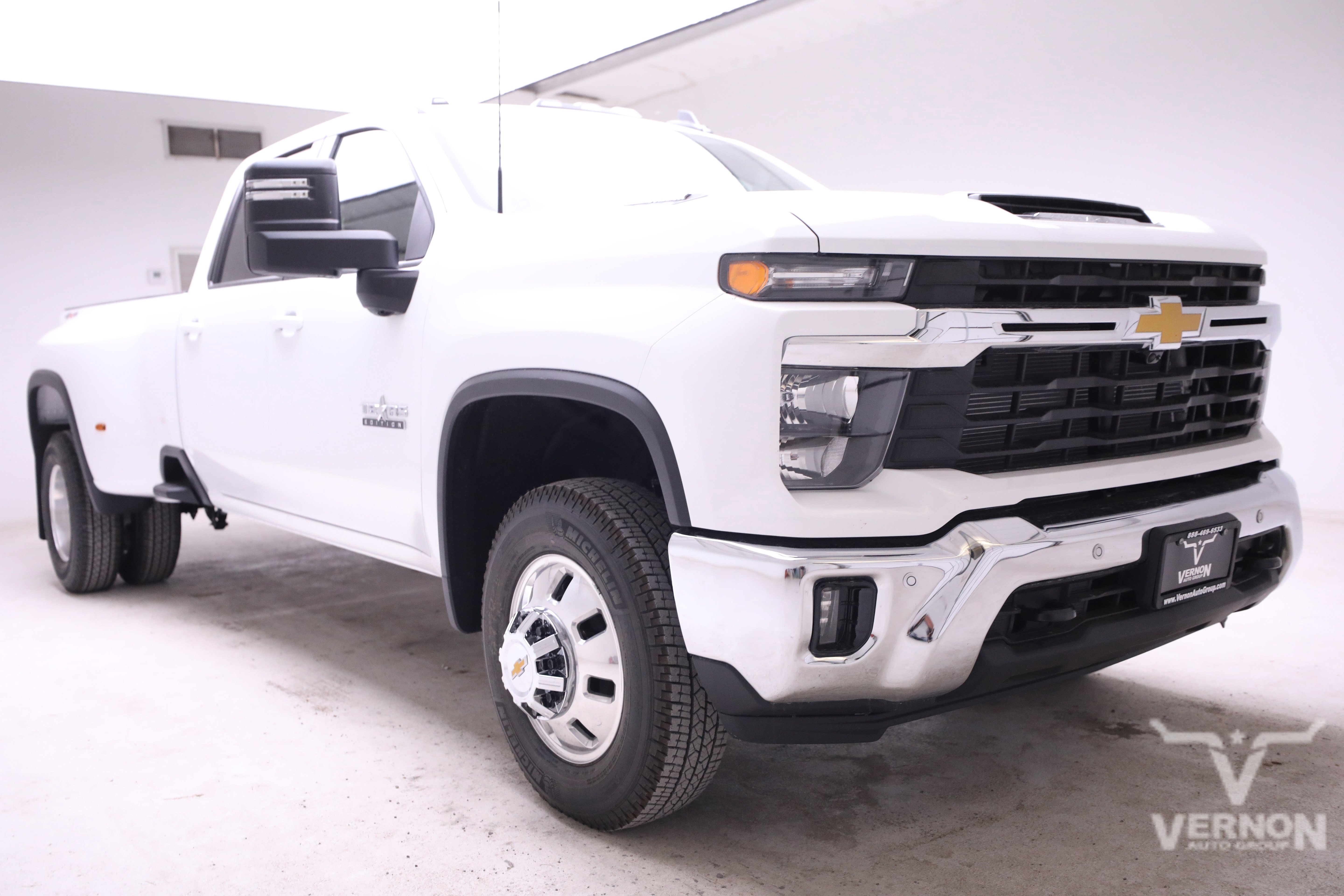 New 2026 Chevrolet Silverado 3500 LT w/ Texas Edition image 7
