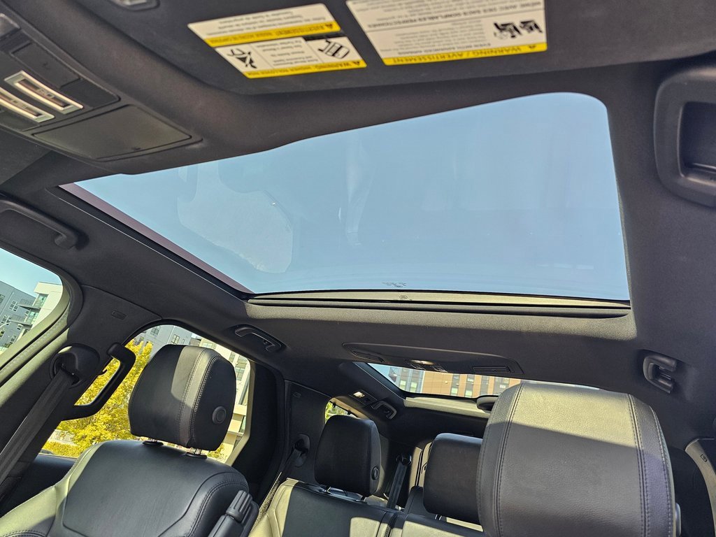 Used 2020 Land Rover Discovery Landmark image 10