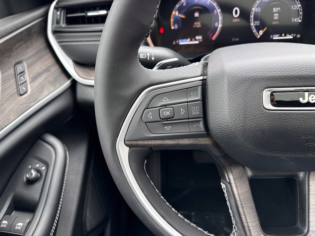 New 2027 Jeep Grand Cherokee L Limited AWD/4WD image 39