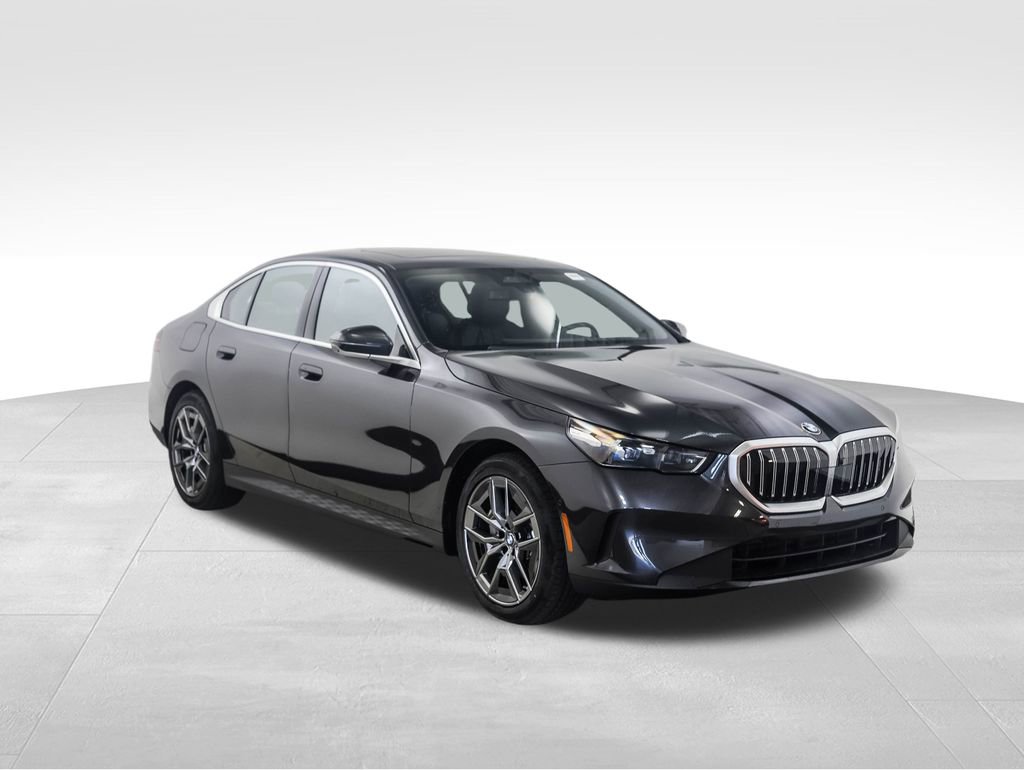 Used 2026 BMW 530i xDrive w/ Premium Package image 8