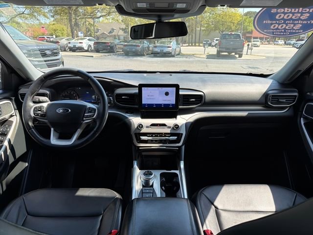 Used 2023 Ford Explorer XLT w/ Equipment Group 202A image 14