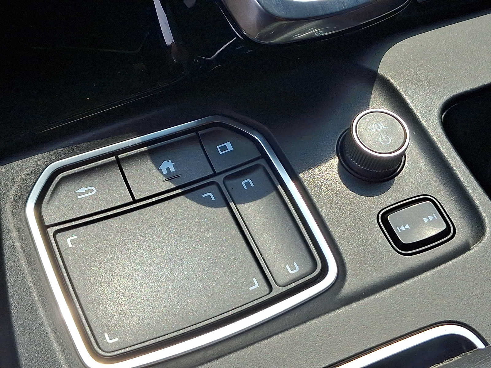 Certified 2024 Acura MDX SH-AWD w/ Technology Package image 24