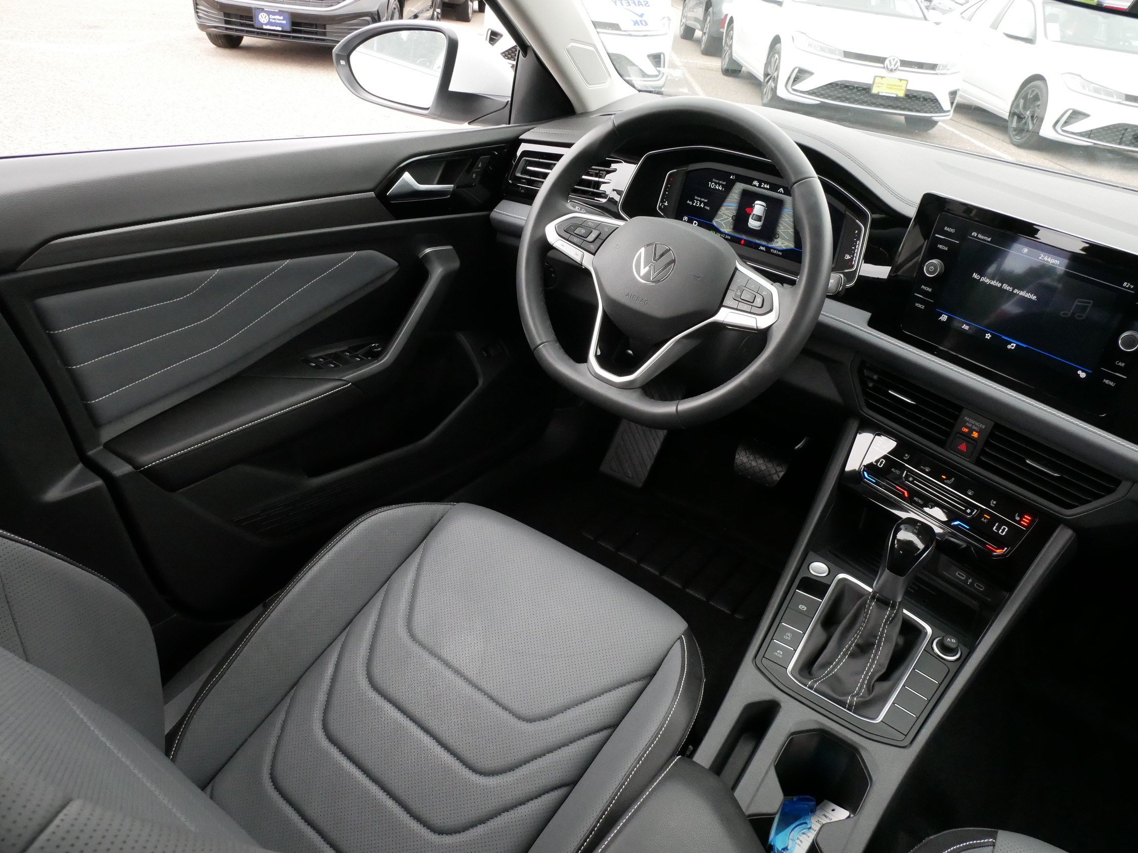 Used 2026 Volkswagen Jetta SEL FWD image 9