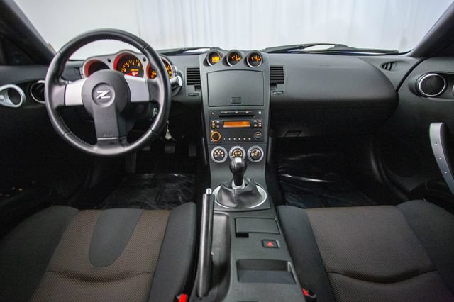 Used 2005 Nissan 350Z Coupe w/ (N93) Cargo Convenience Pkg RWD image 12