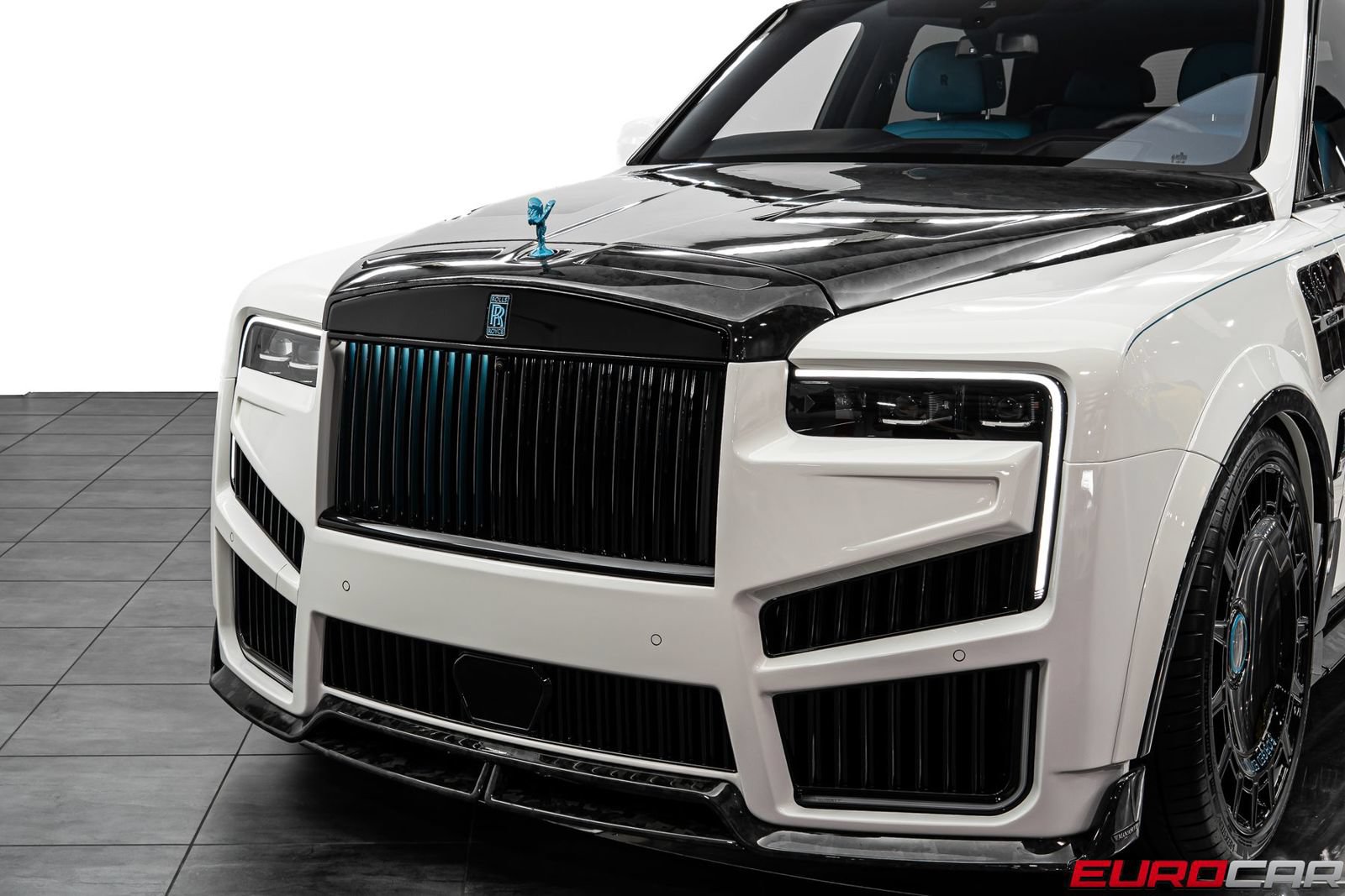 Used 2026 Rolls-Royce Cullinan AWD/4WD image 17