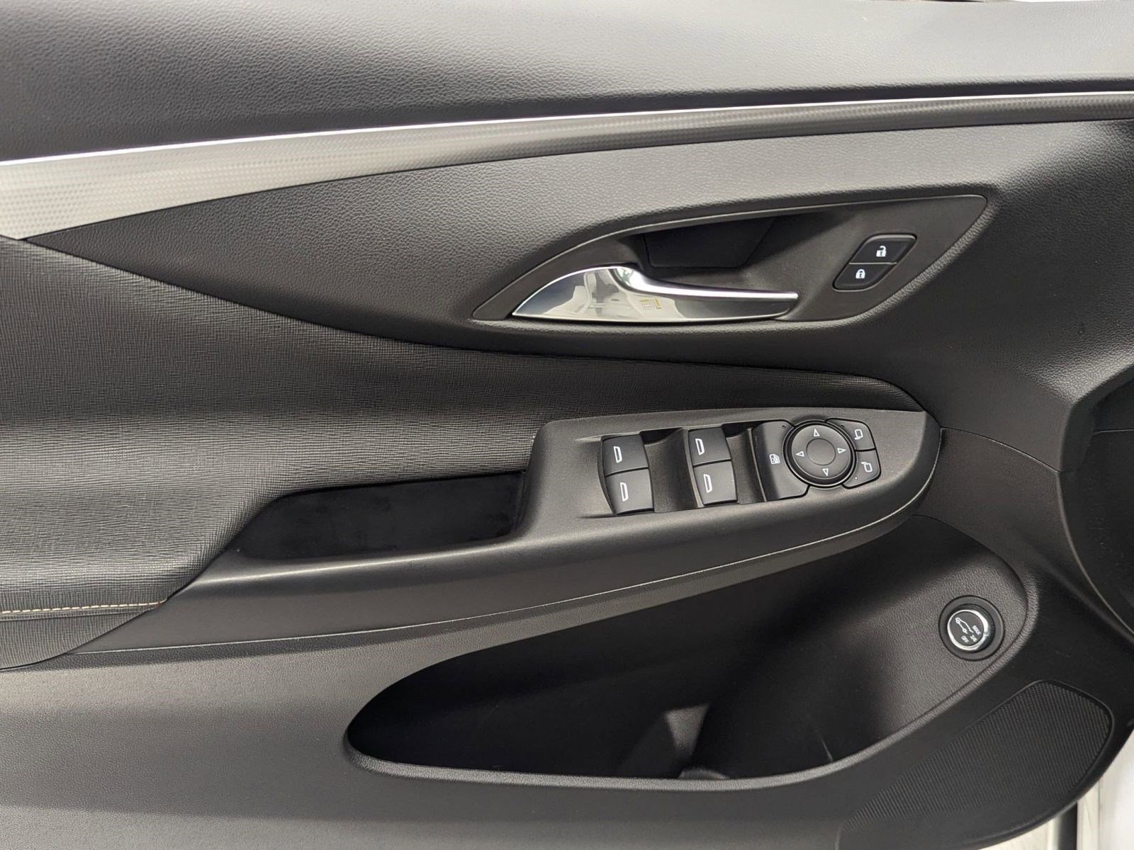 Used 2024 Buick Envista Avenir image 10