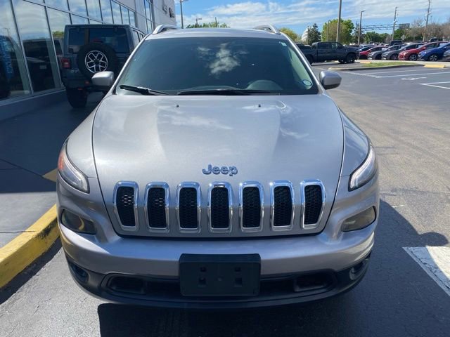Used 2017 Jeep Cherokee Latitude w/ Comfort & Sound Group image 3