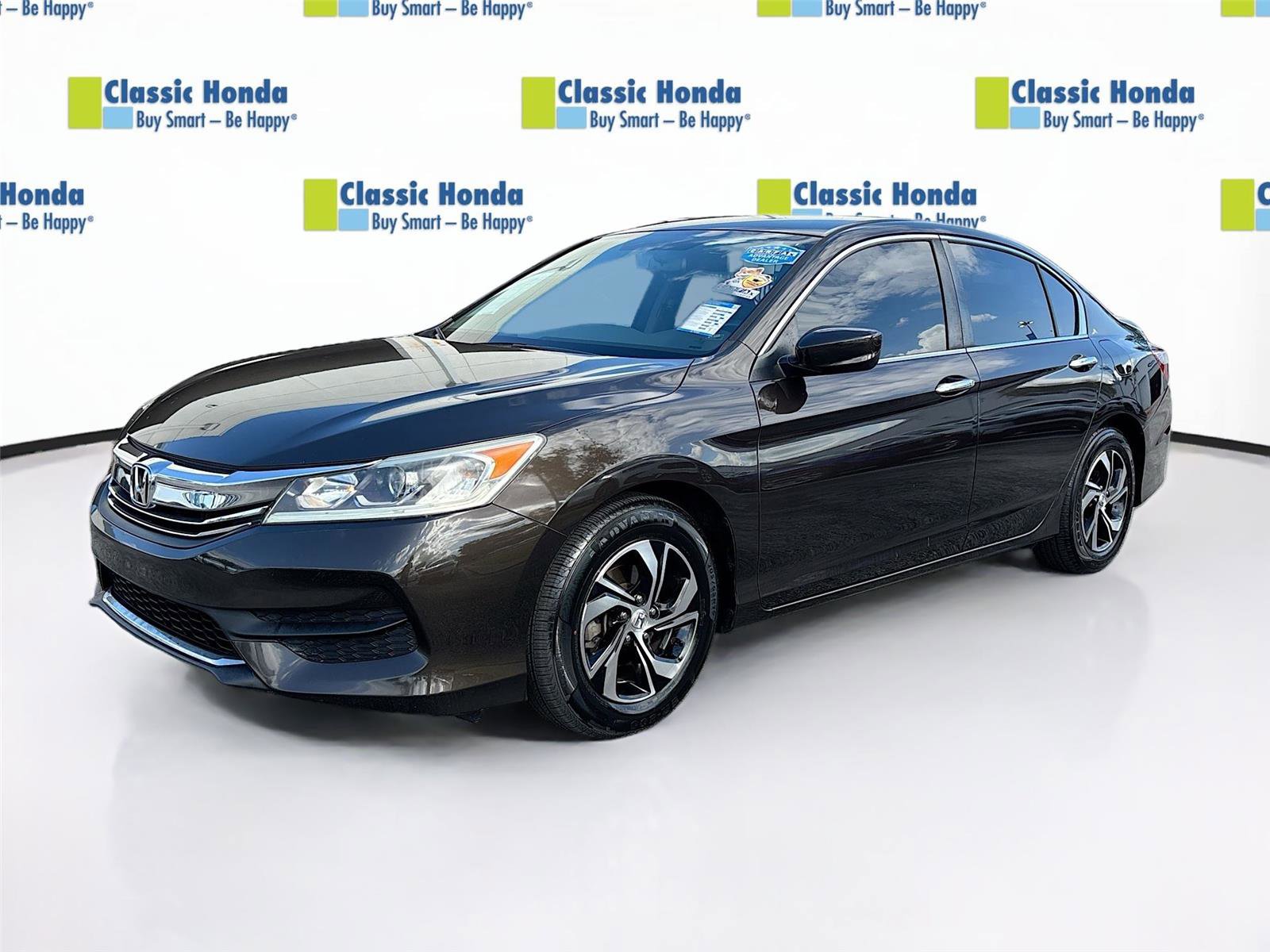 Used 2016 Honda Accord LX image 3