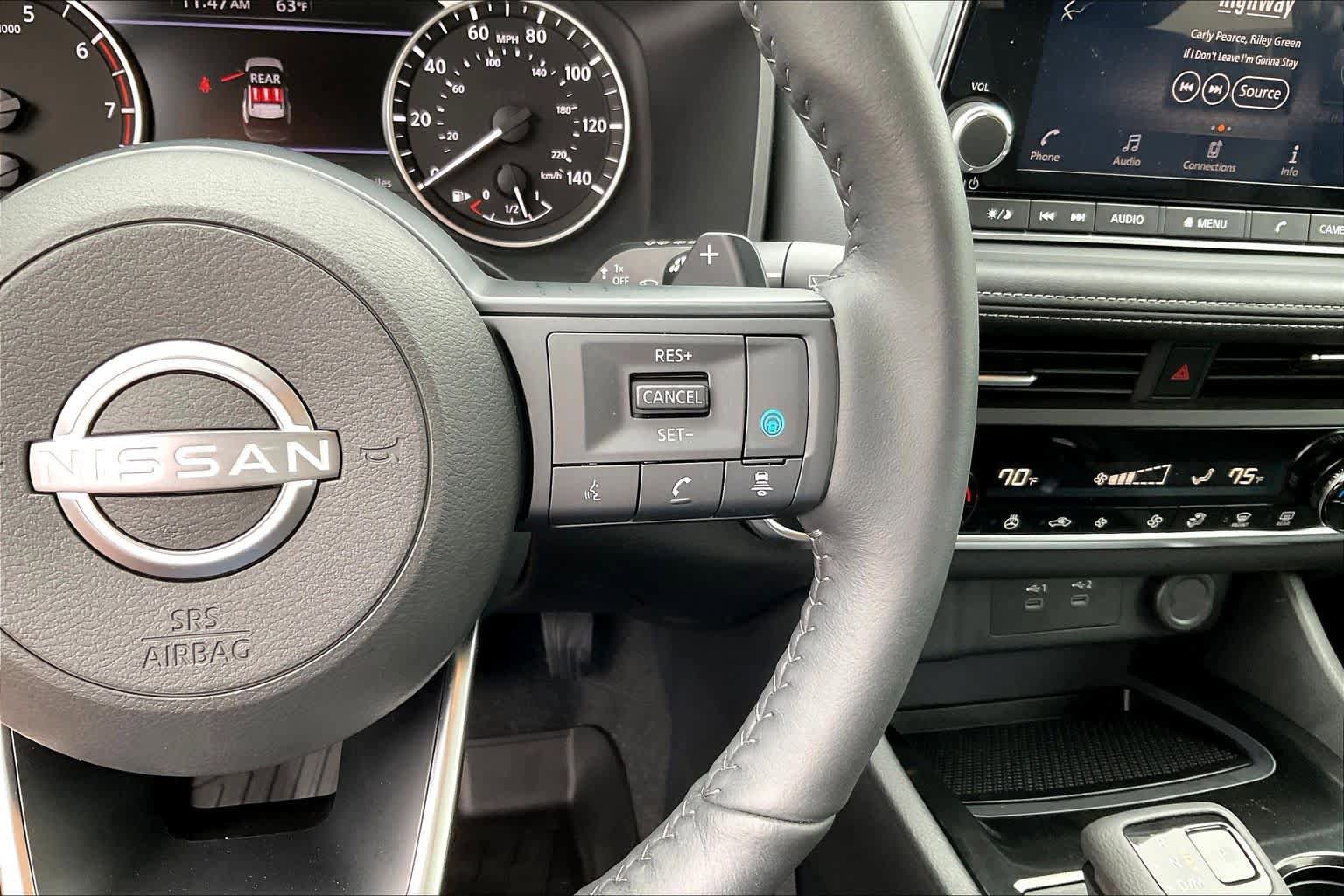 Used 2024 Nissan Rogue SV w/ SV Premium Package FWD image 24