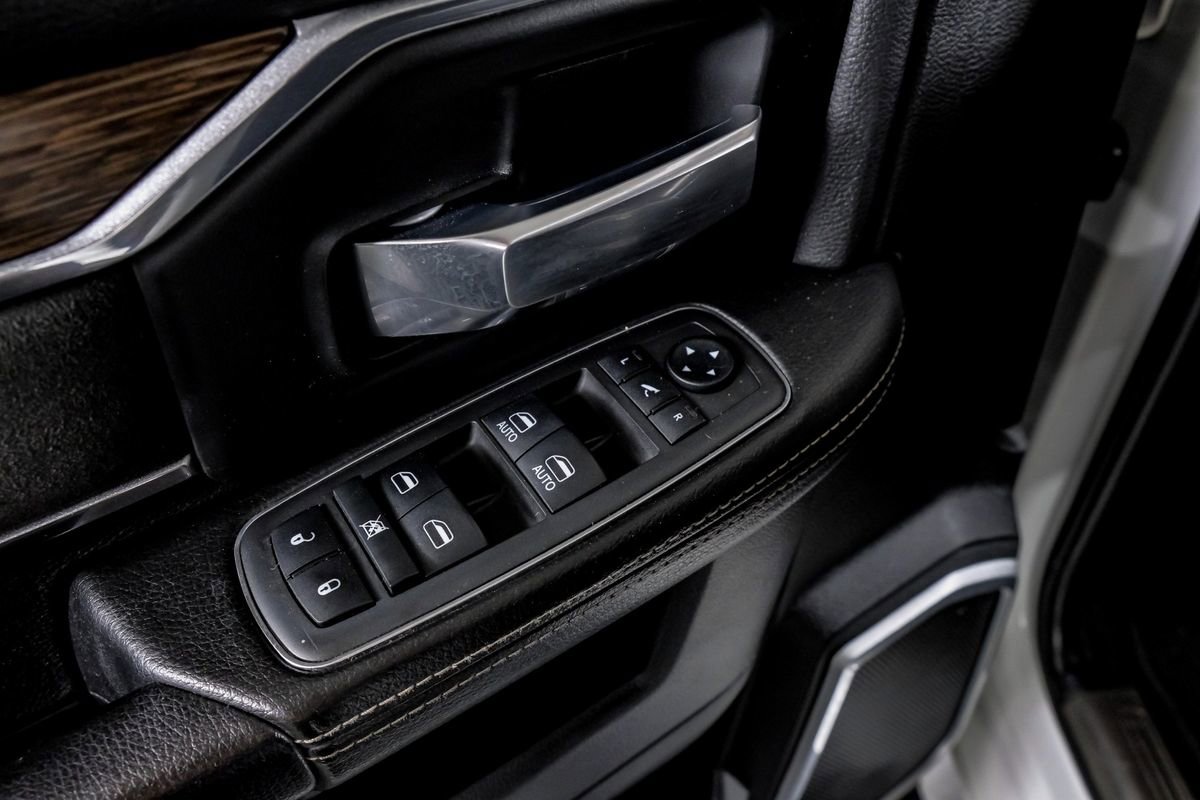 Used 2019 RAM 2500 Laramie AWD/4WD image 33