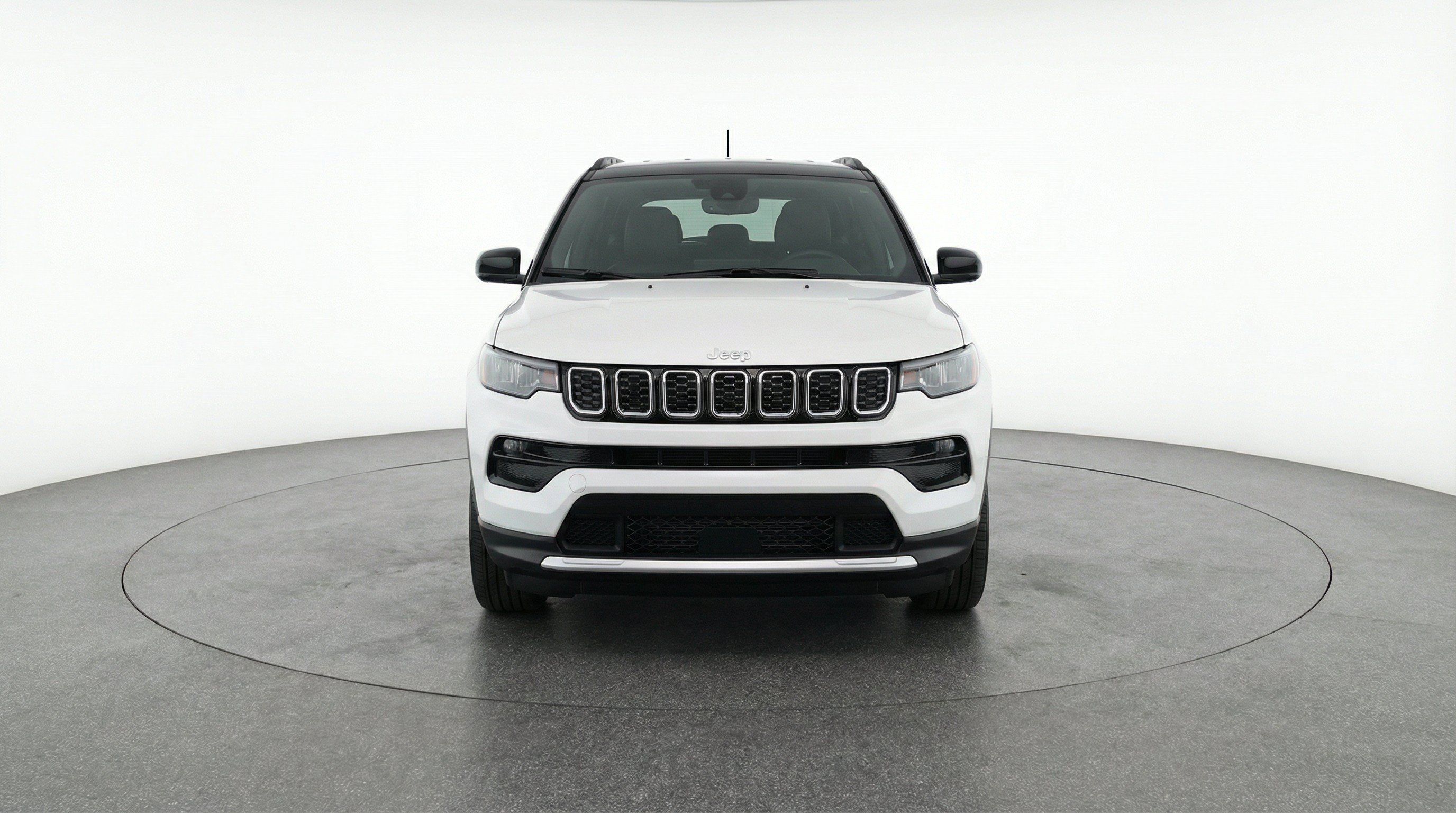 Used 2025 Jeep Compass Limited AWD/4WD image 2