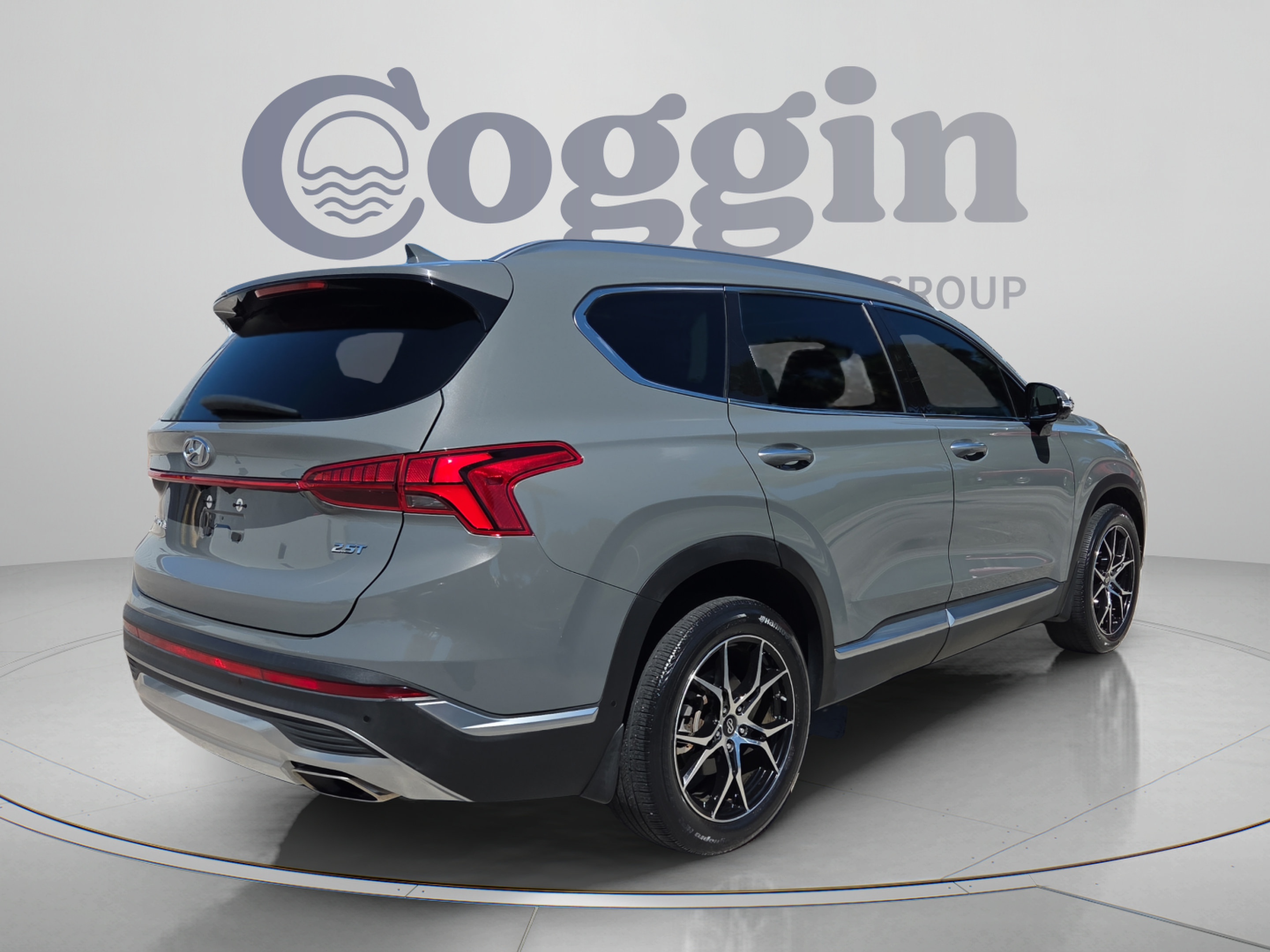 Used 2021 Hyundai Santa Fe Limited FWD image 5