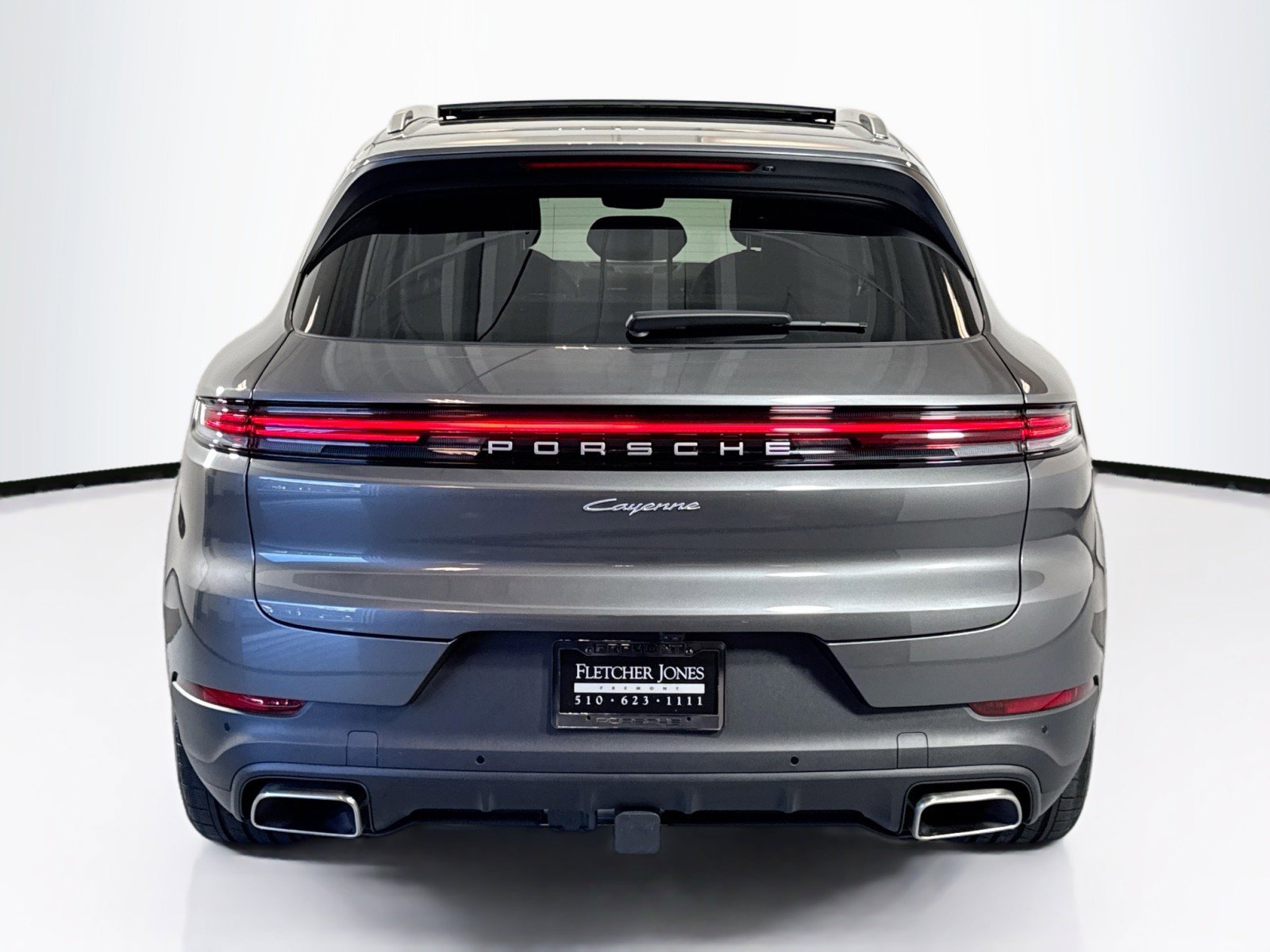 Used 2025 Porsche Cayenne image 10