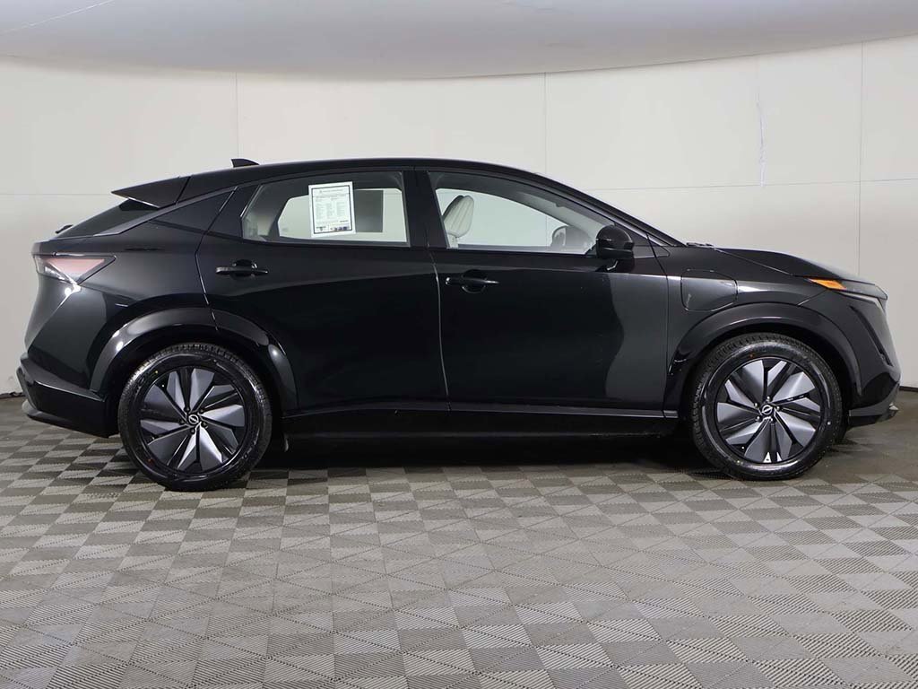 Used 2023 Nissan Ariya AWD image 20