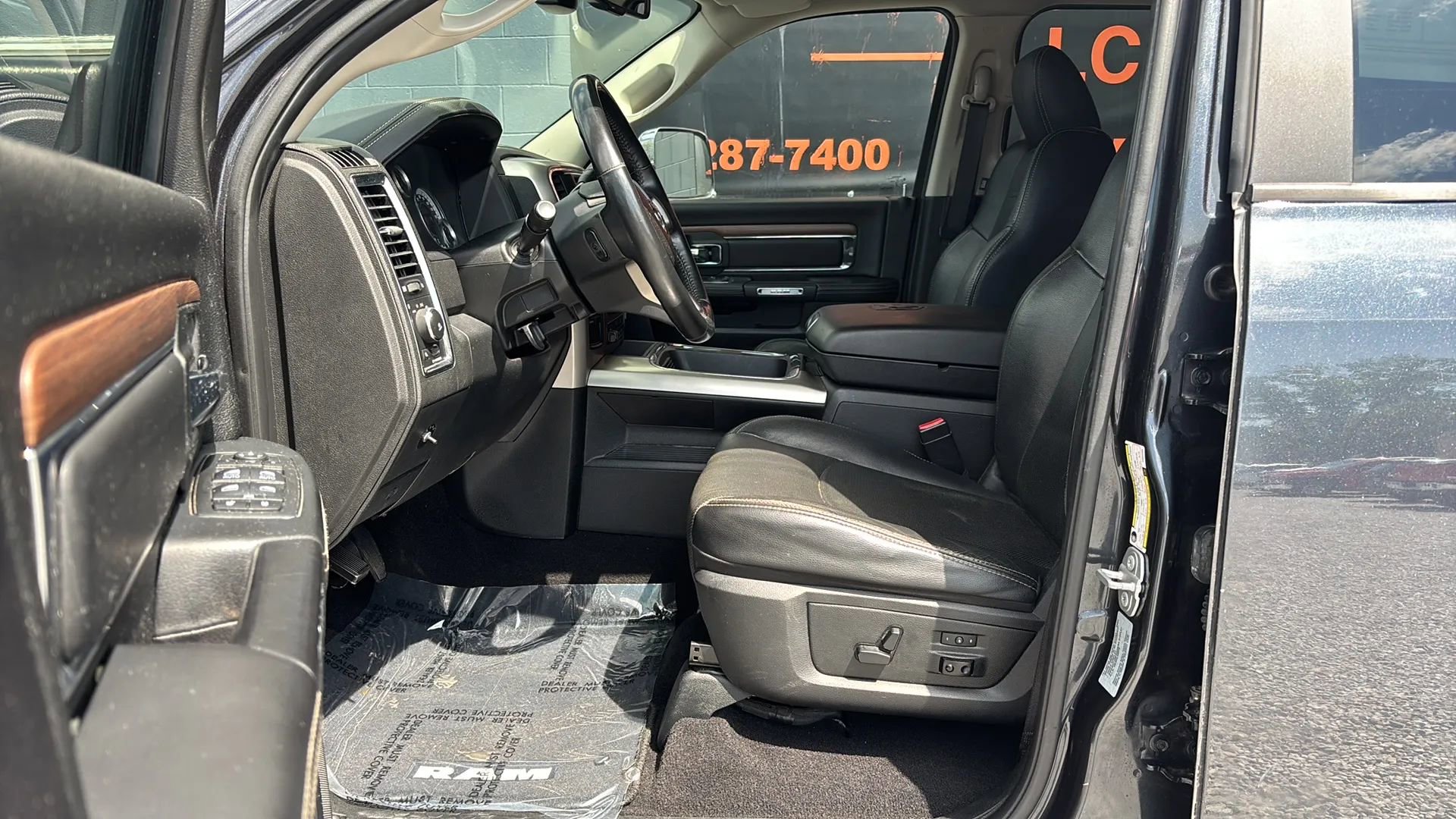 Used 2017 RAM 2500 Laramie w/ Convenience Group AWD/4WD image 20