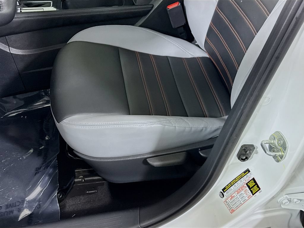 Certified 2023 Nissan Kicks SR w/ SR Premium Package FWD image 23