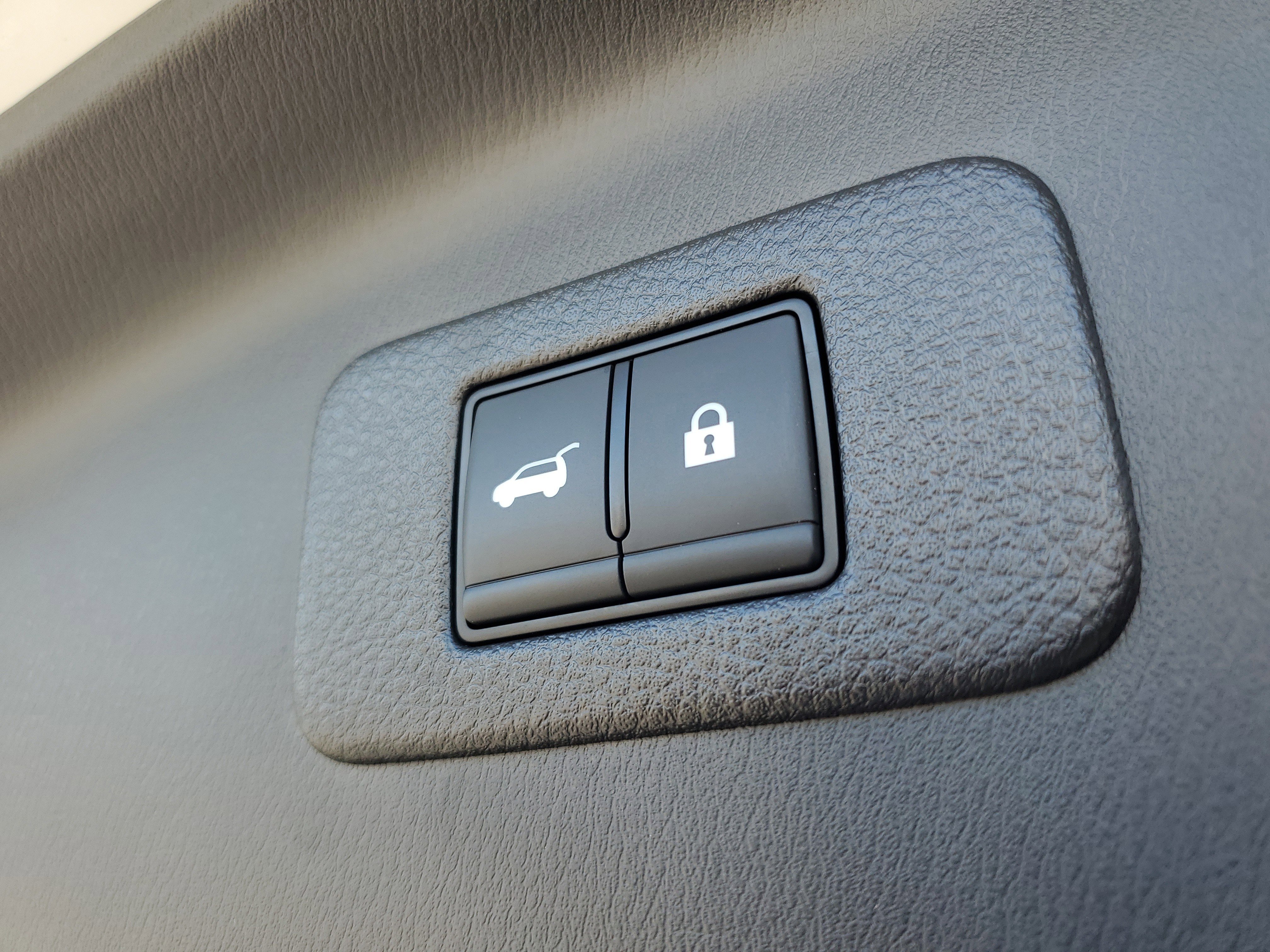 Certified 2024 Nissan Armada Platinum w/ Cargo Package image 7