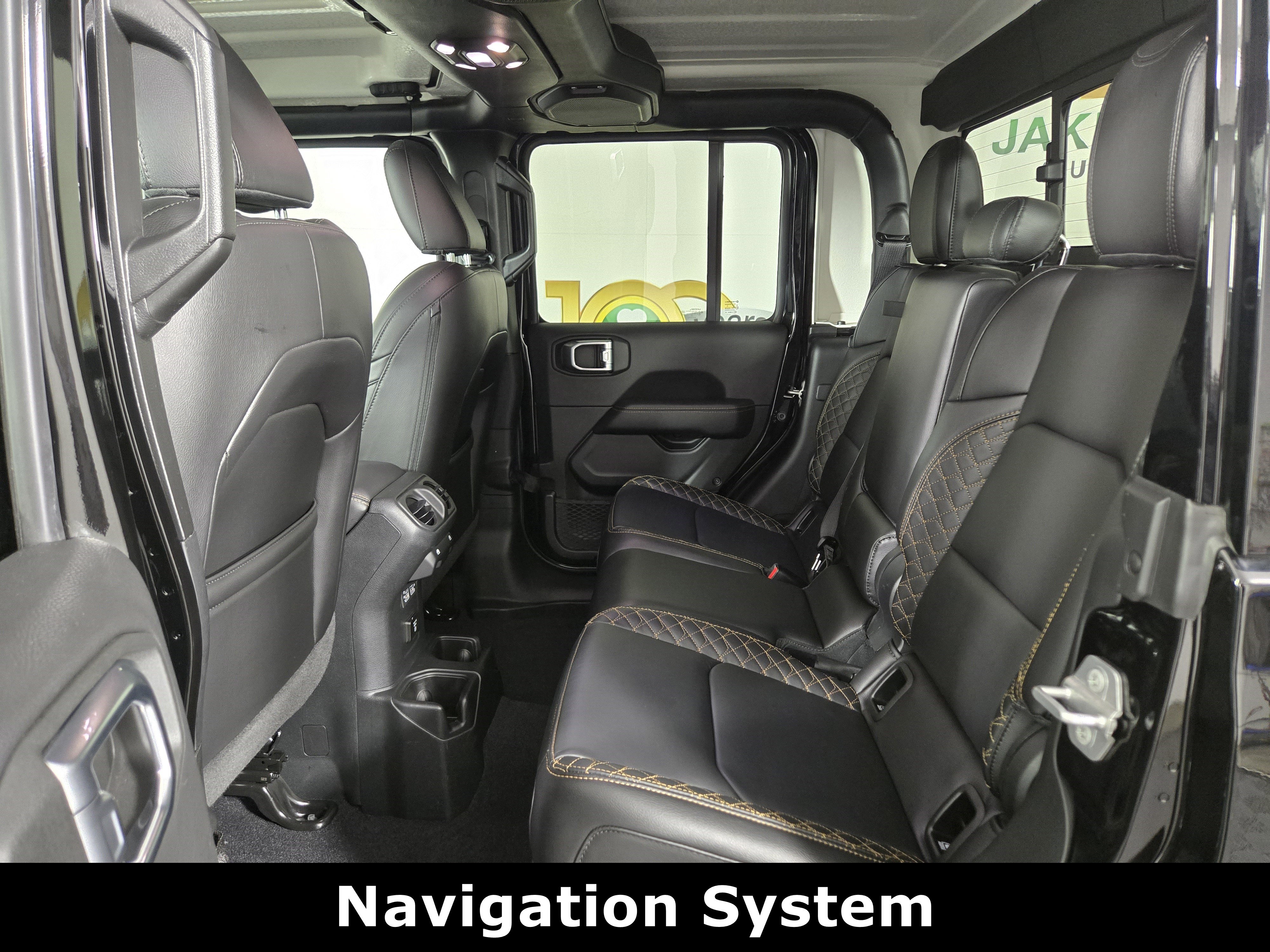 Used 2022 Jeep Gladiator Overland image 12