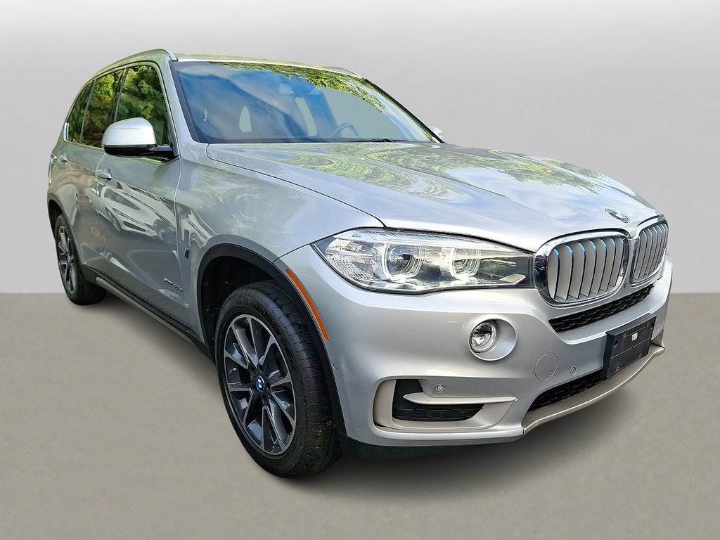 Used 2018 BMW X5 xDrive40e w/ Driving Assistance Package AWD/4WD image 3