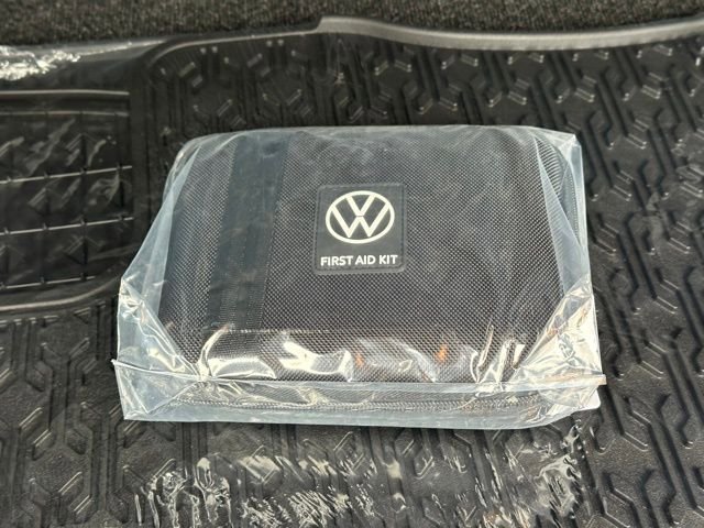 New 2026 Volkswagen Jetta SE FWD image 19