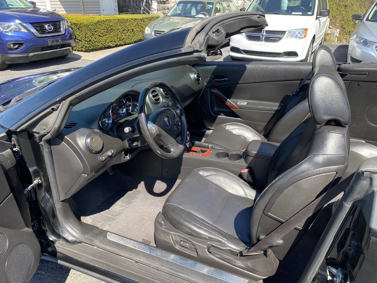 Used 2007 Pontiac G6 GT w/ Premium Package image 3
