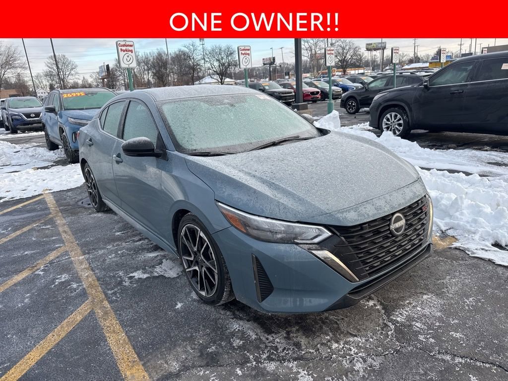 Used 2025 Nissan Sentra SR image 3