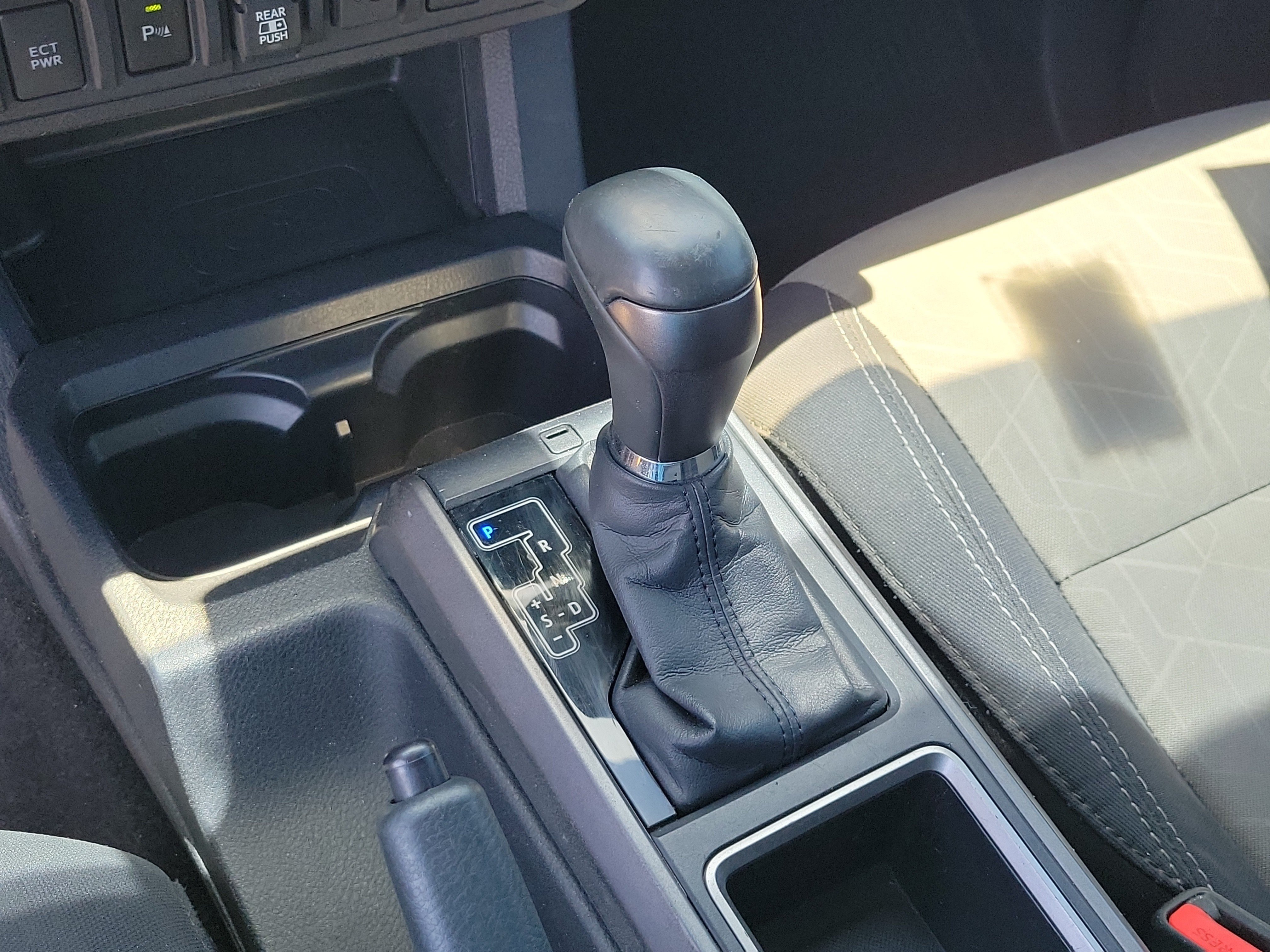 Used 2022 Toyota Tacoma TRD Sport w/ Technology Package RWD image 28