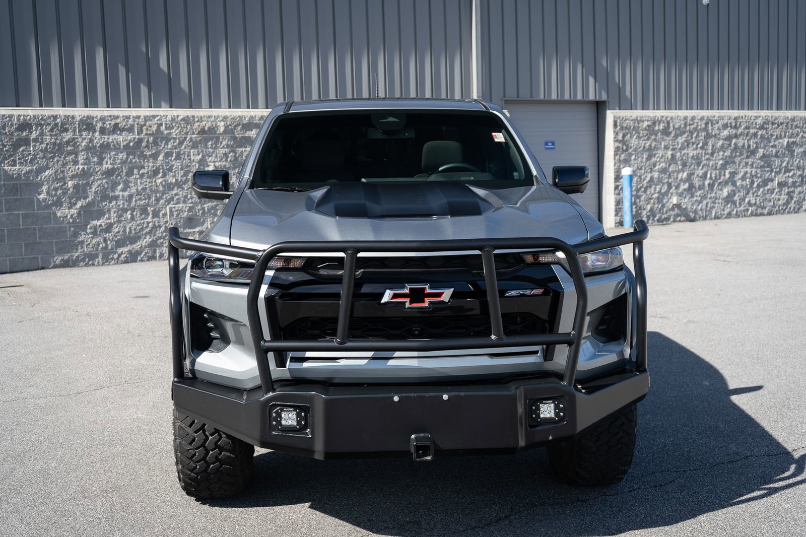 Used 2024 Chevrolet Colorado ZR2 w/ Technology Package AWD/4WD image 2
